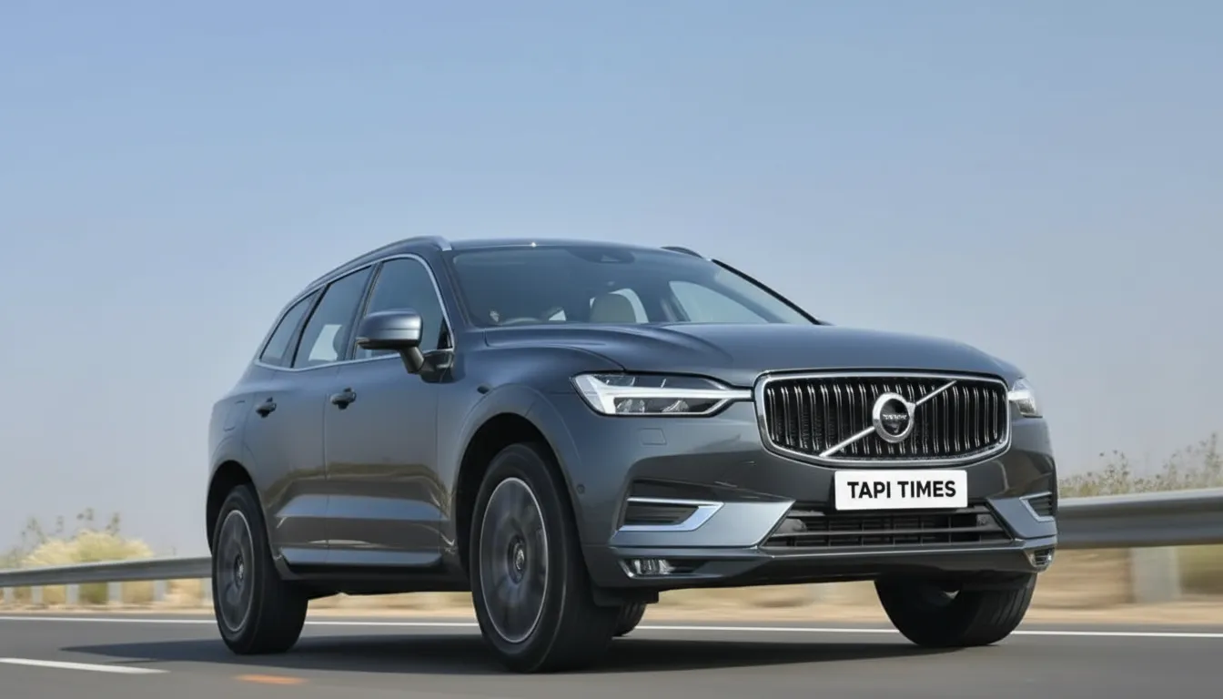 Volvo XC60 2026 luxury SUV front view